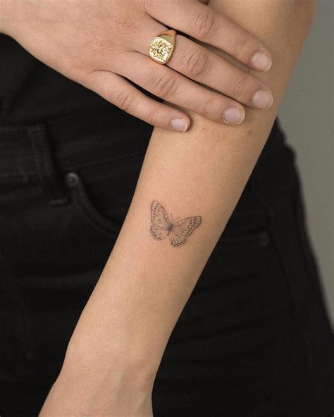 tatuajes de antebrazo para mujer|tatuajes en antebrazo para hombres.